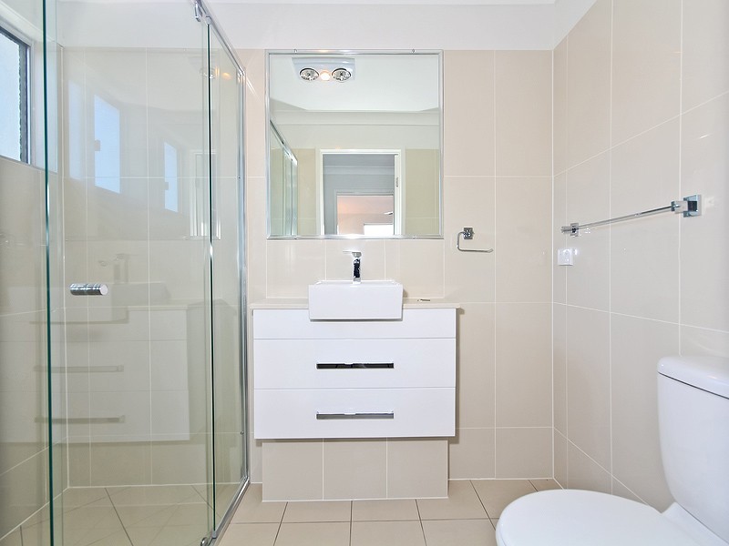 9 Adelaide Street, Carina QLD 4152