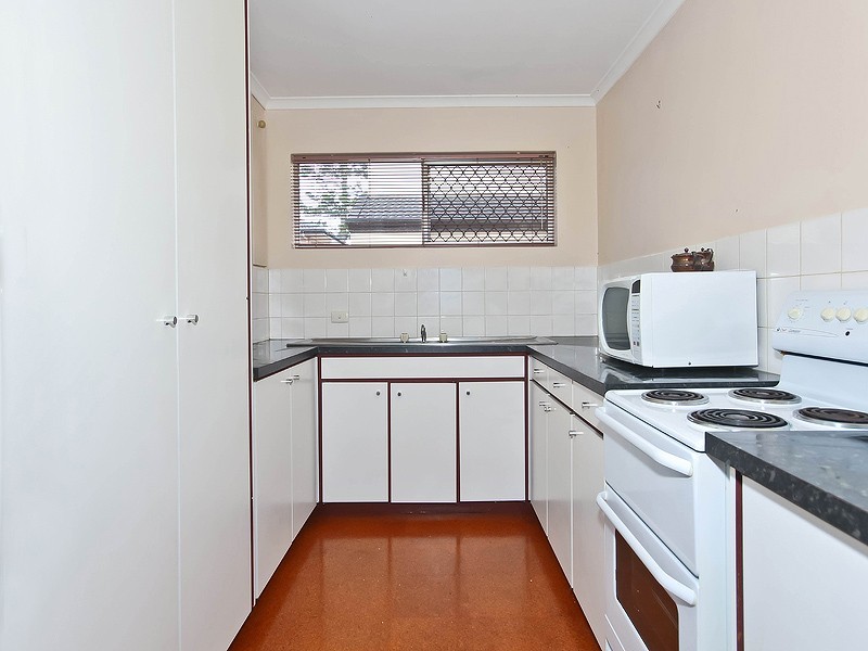 2/19 Woodhill Avenue, Camp Hill QLD 4152