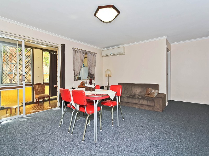2/19 Woodhill Avenue, Camp Hill QLD 4152