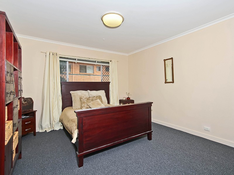 2/19 Woodhill Avenue, Camp Hill QLD 4152