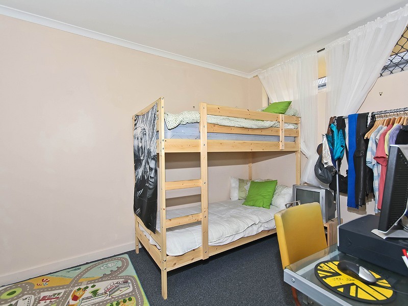 2/19 Woodhill Avenue, Camp Hill QLD 4152