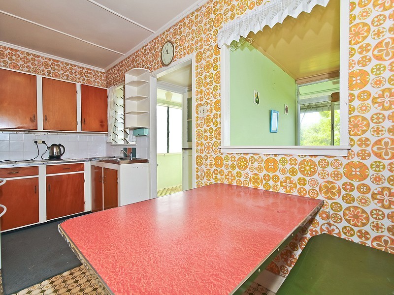 81 Kennington Road, Camp Hill QLD 4152