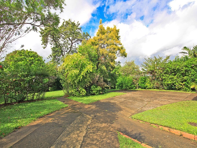 81 Kennington Road, Camp Hill QLD 4152