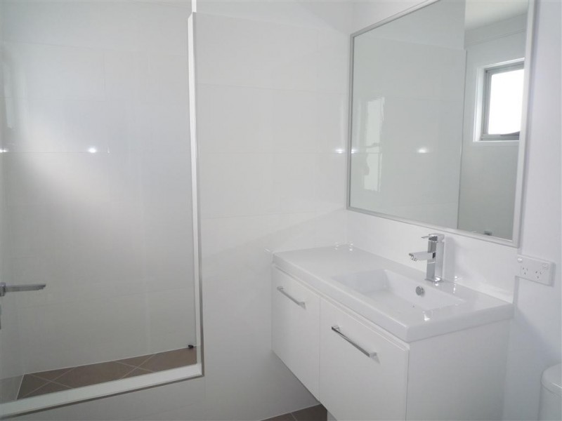 107-109 Jones Road, Carina Heights QLD 4152