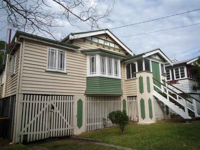 6 Ashton Street, Camp Hill QLD 4152