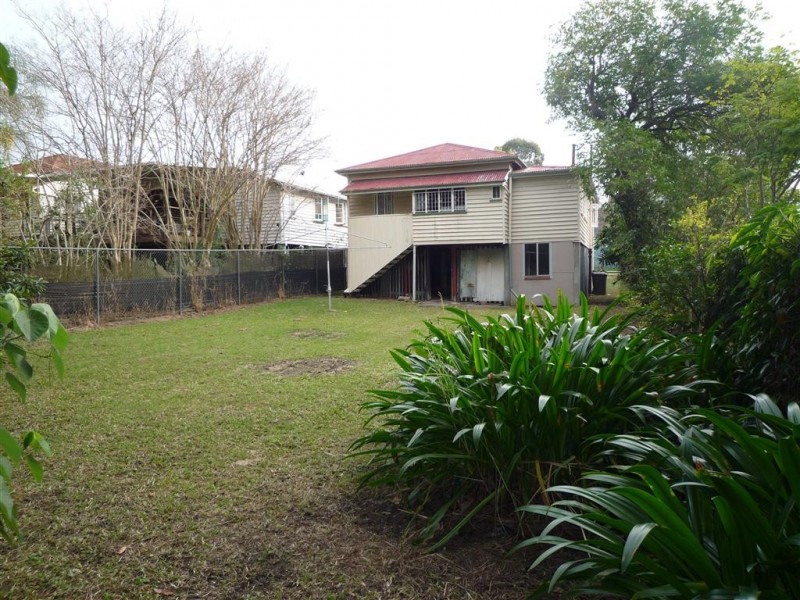 6 Ashton Street, Camp Hill QLD 4152