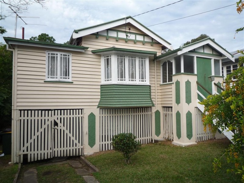 6 Ashton Street, Camp Hill QLD 4152