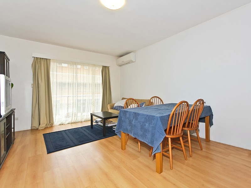 3/246 Cavendish Road, Coorparoo QLD 4151