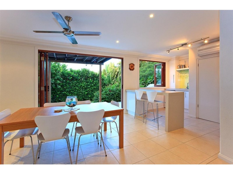 50 Edencourt Street, Camp Hill QLD 4152