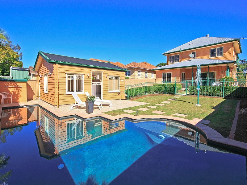 100 Sirius Street, Coorparoo QLD 4151