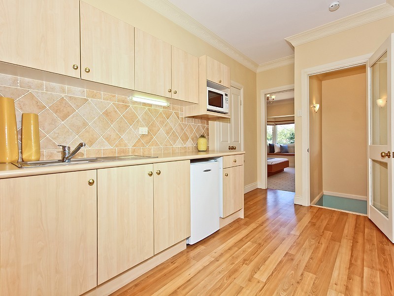 100 Sirius Street, Coorparoo QLD 4151