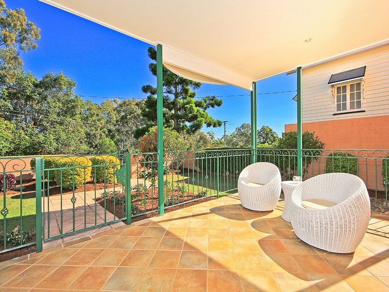 100 Sirius Street, Coorparoo QLD 4151