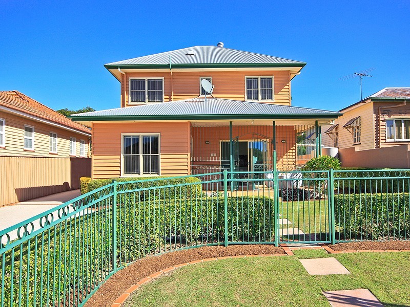 100 Sirius Street, Coorparoo QLD 4151