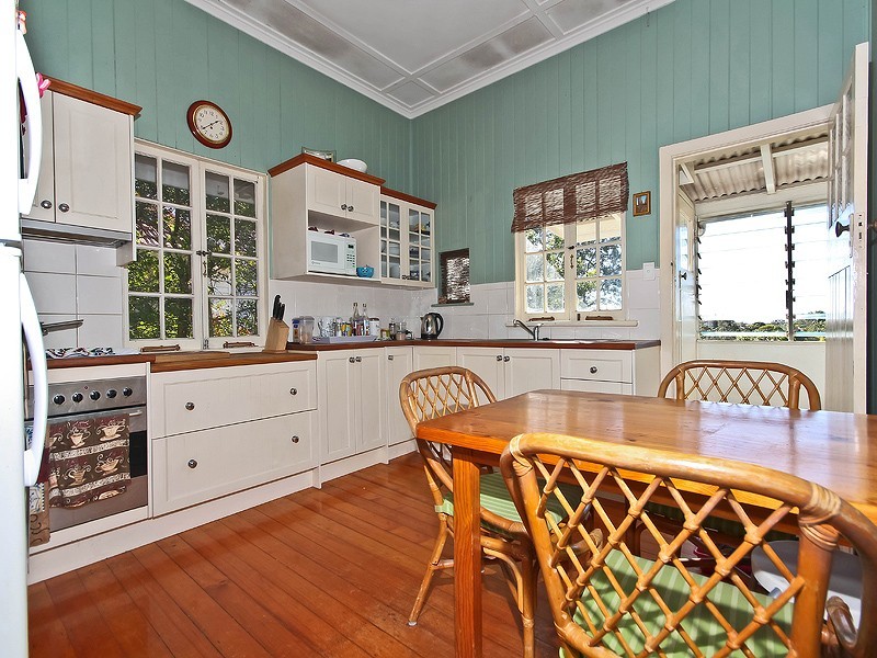 564 Old Cleveland Road, Camp Hill QLD 4152