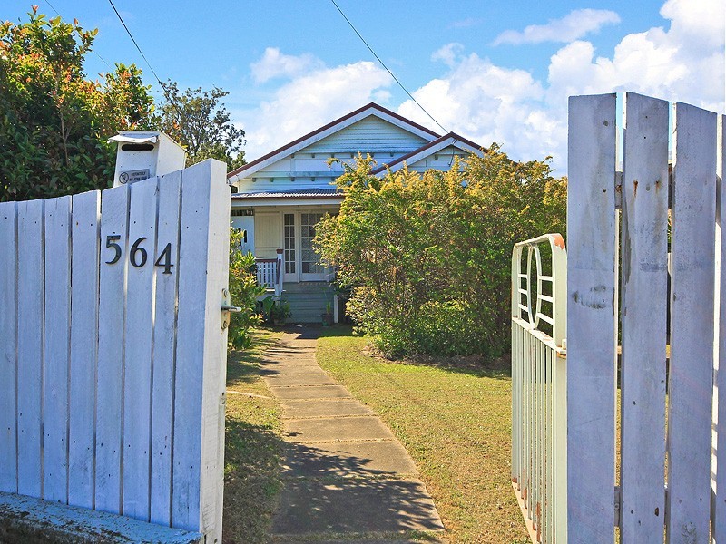 564 Old Cleveland Road, Camp Hill QLD 4152