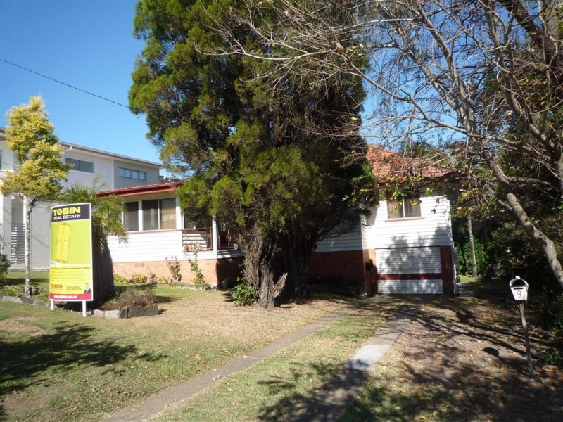 9 Brisbane Avenue, Camp Hill QLD 4152
