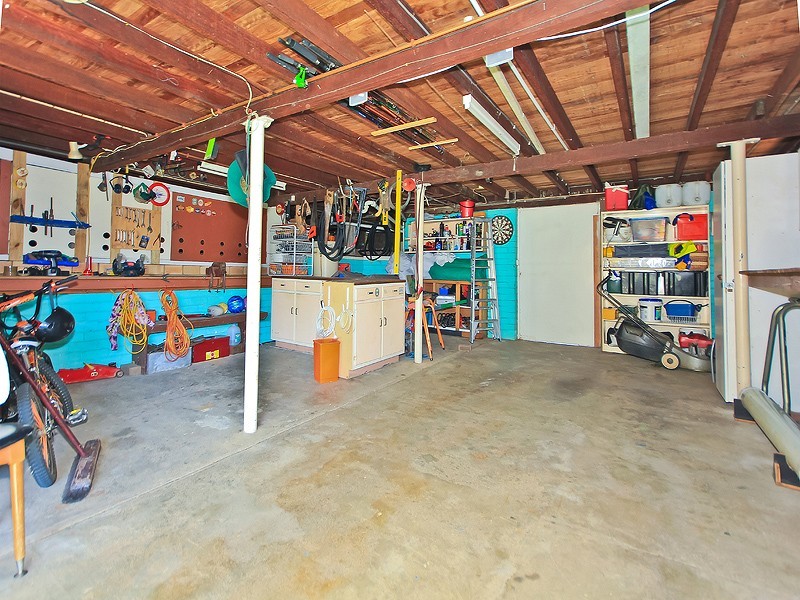 39 Bonneville Street, Holland Park West QLD 4121