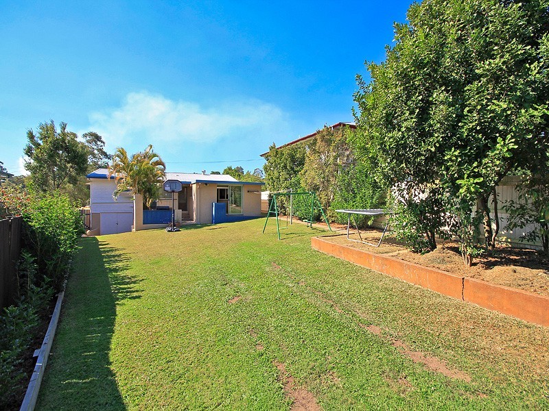 39 Bonneville Street, Holland Park West QLD 4121