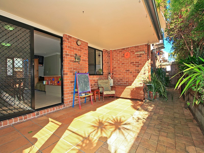 2/9 Hill Crescent, Carina Heights QLD 4152