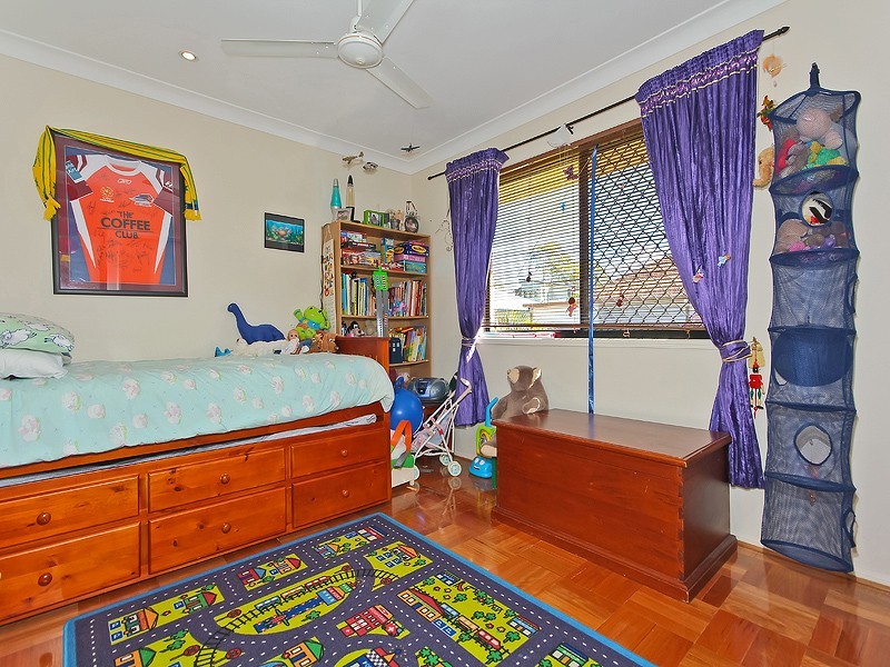 2/9 Hill Crescent, Carina Heights QLD 4152