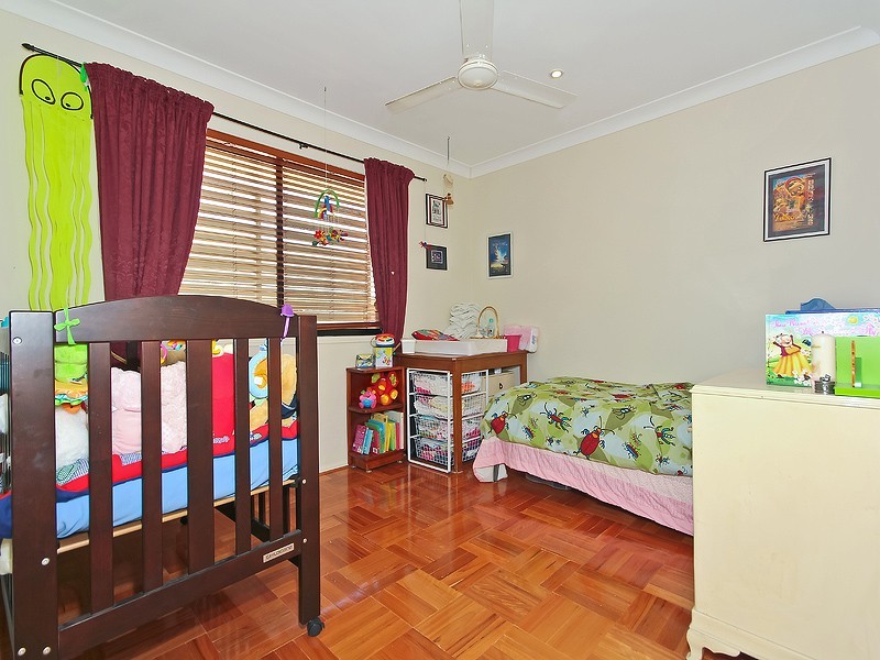 2/9 Hill Crescent, Carina Heights QLD 4152