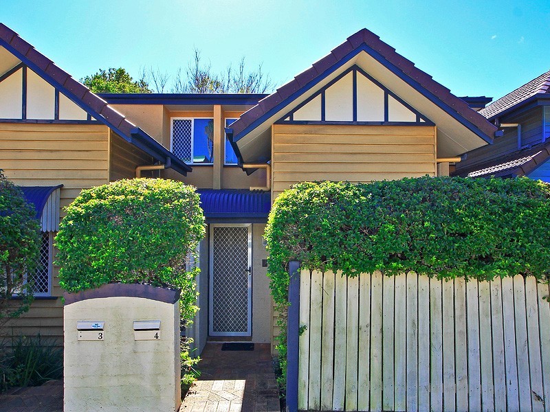 4/53 Knowsley Street, Greenslopes QLD 4120