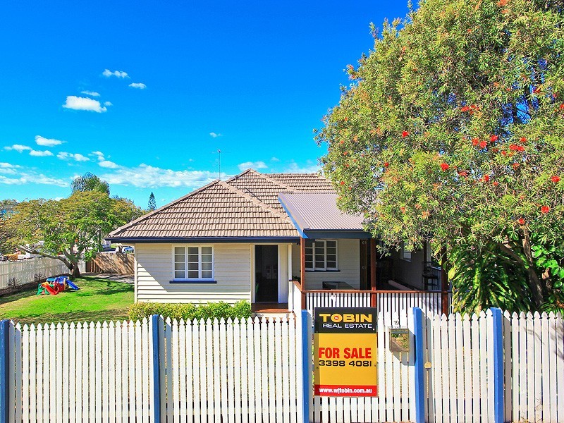 19 Kennington Road, Camp Hill QLD 4152