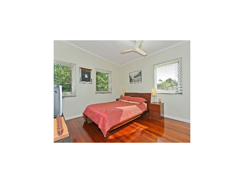 14 Blackwell Street, Tingalpa QLD 4173