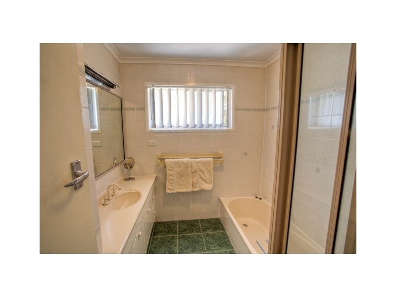 36 Banbury Street, Carina QLD 4152