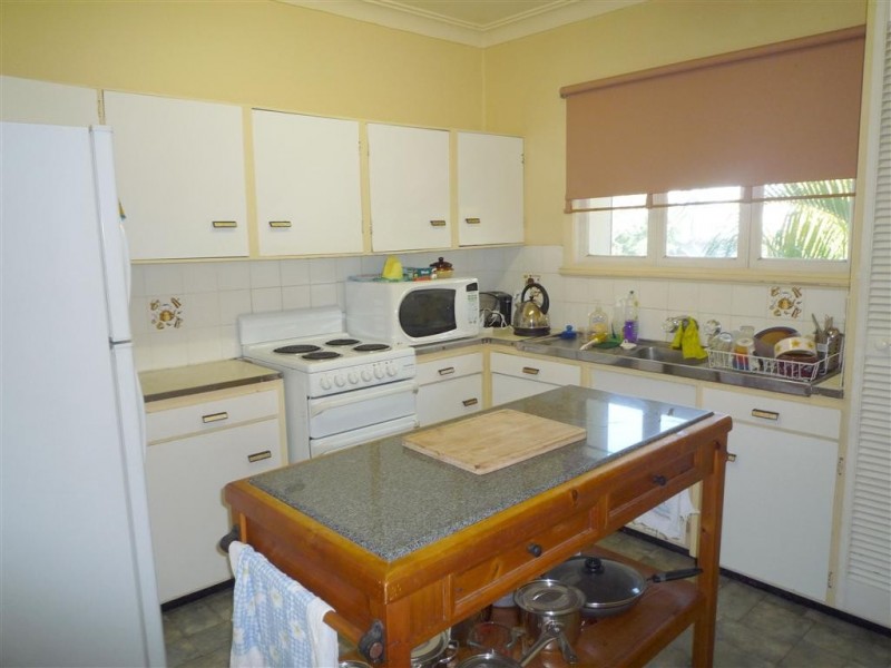 61 Hendren Street, Carina QLD 4152