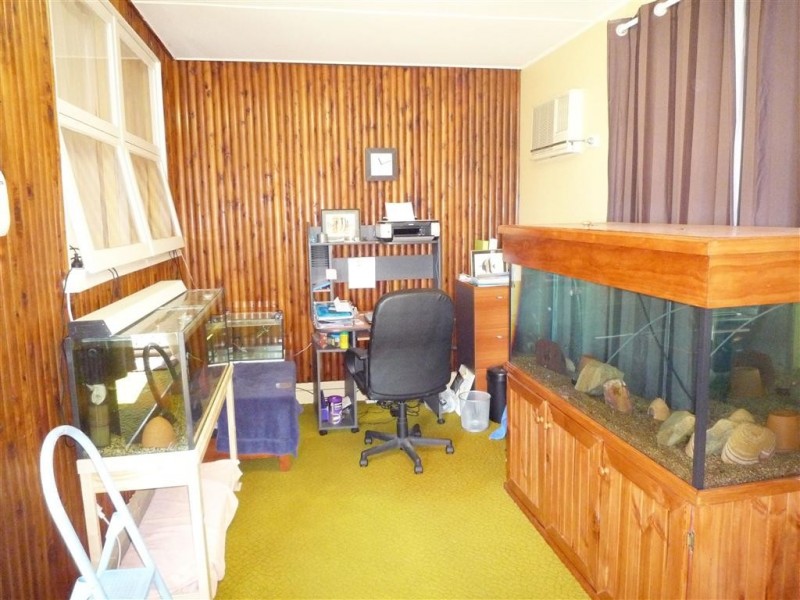 61 Hendren Street, Carina QLD 4152