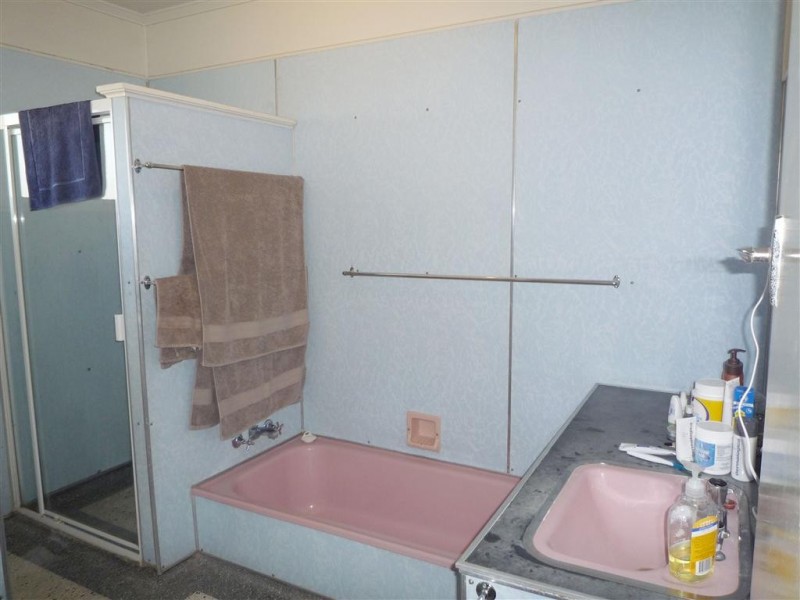 61 Hendren Street, Carina QLD 4152