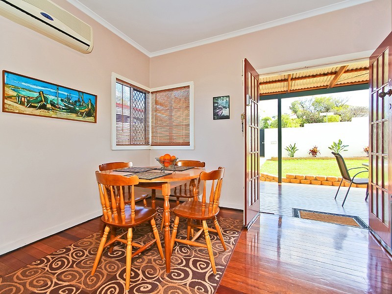 79 Kennington Road, Camp Hill QLD 4152