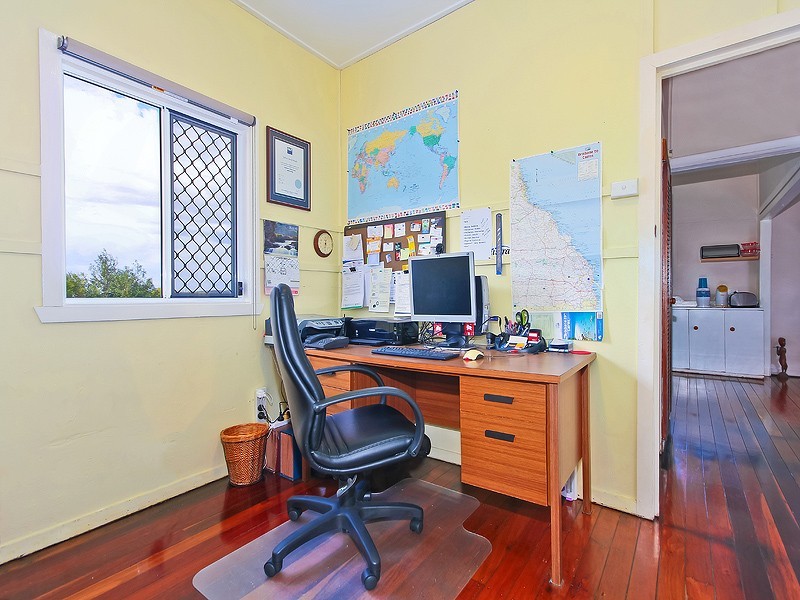 79 Kennington Road, Camp Hill QLD 4152