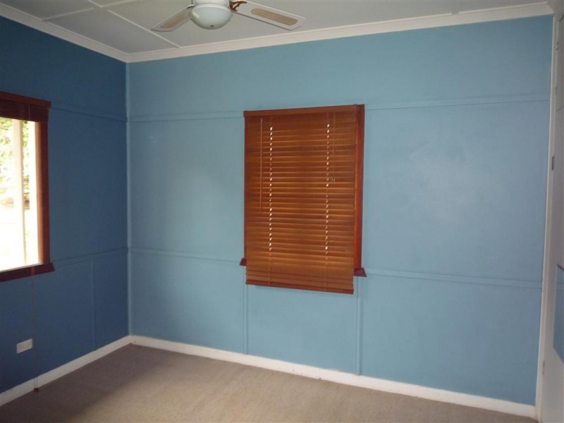 127 Beddoes Street, Holland Park QLD 4121