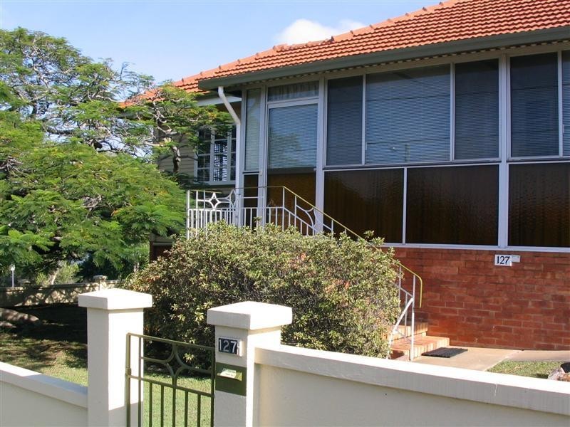 127 Boundary Road, Camp Hill QLD 4152