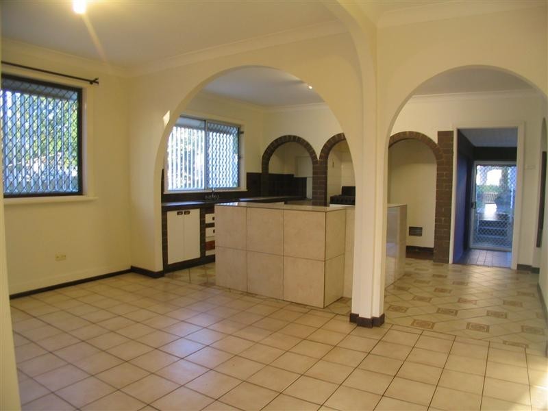 23 The Promenade, Camp Hill QLD 4152