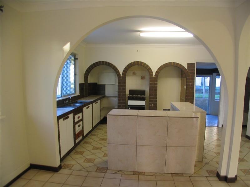 23 The Promenade, Camp Hill QLD 4152