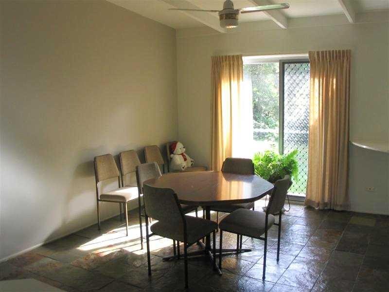 5 Agate Street, Camp Hill QLD 4152