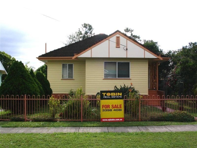 64 Seville Road, Holland Park QLD 4121