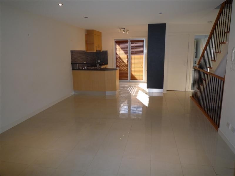 2/41 Weston Street, Coorparoo QLD 4151