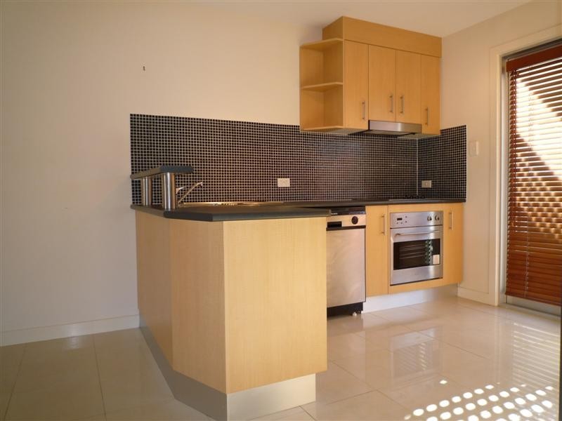 2/41 Weston Street, Coorparoo QLD 4151