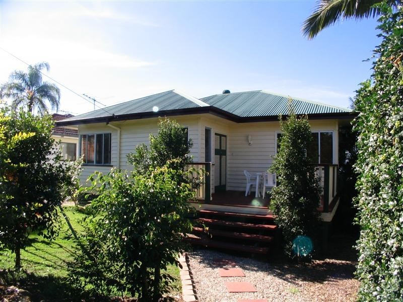 15 Chesney Street, Carina QLD 4152