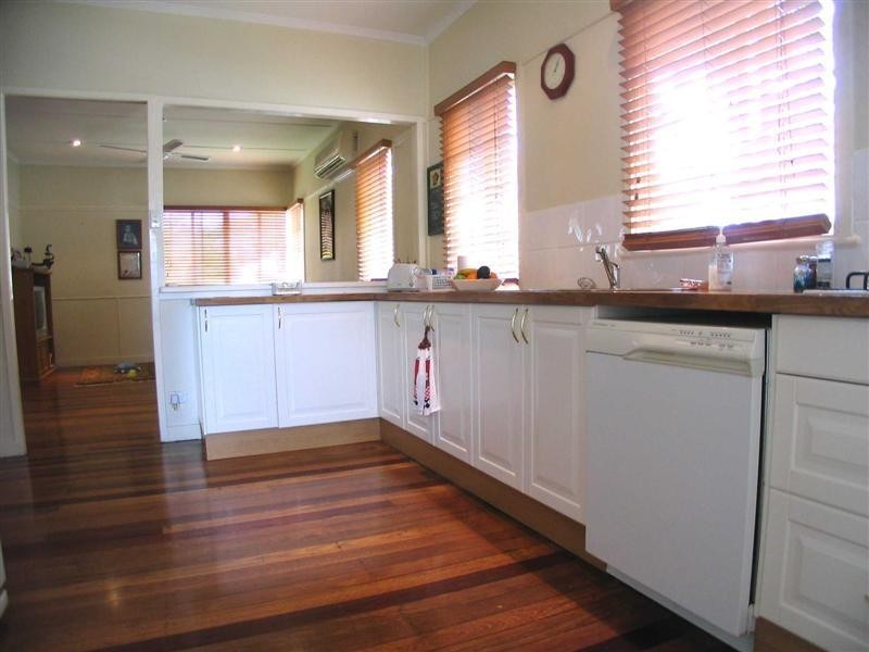 15 Chesney Street, Carina QLD 4152