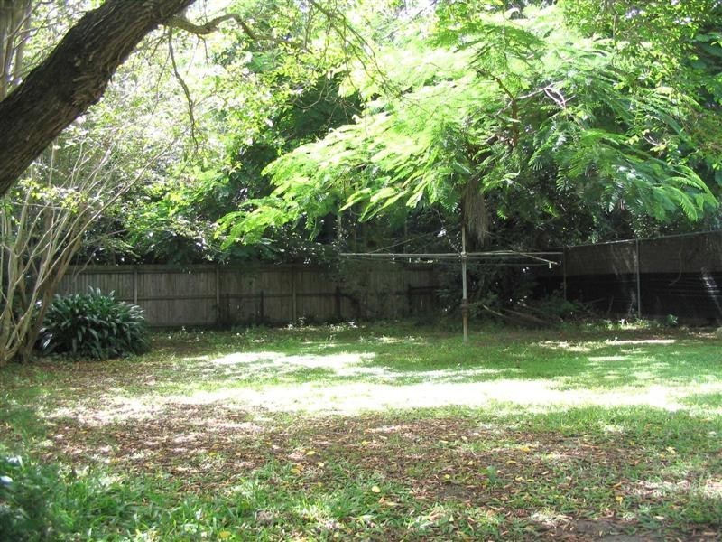 6 Ashton Street, Camp Hill QLD 4152