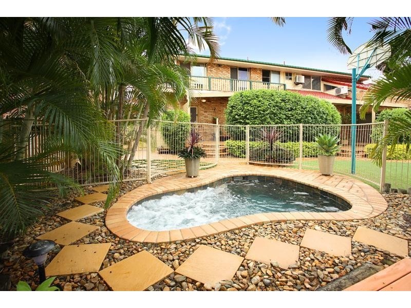 41 Bridgnorth Street, Carindale QLD 4152