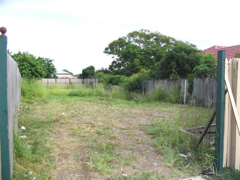 8 Arrol Street, Camp Hill QLD 4152