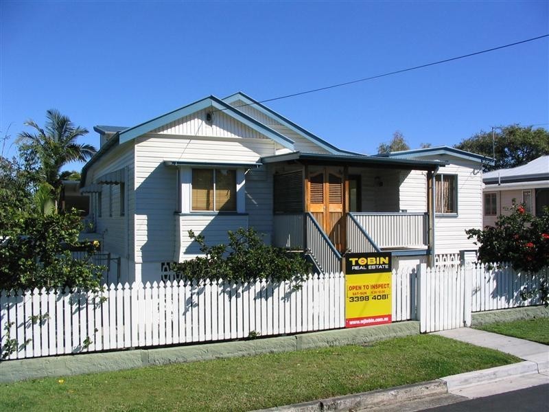 9 Harwill Street, Coorparoo QLD 4151