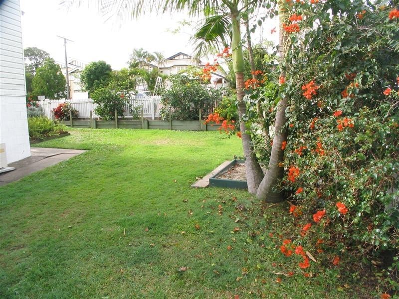 9 Harwill Street, Coorparoo QLD 4151