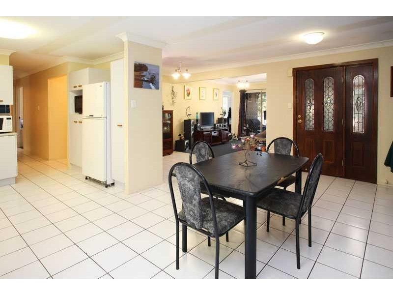 69 Todman Street, Carina QLD 4152